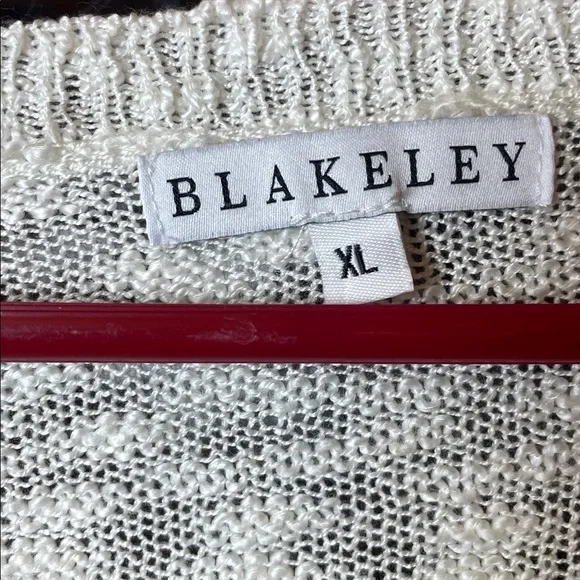 Wild Fable Cream Sweater with Pink Hearts, Size XL - Picture 2 of 7